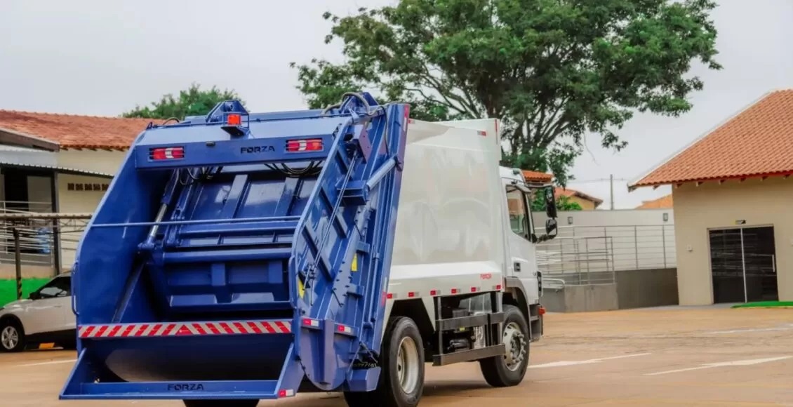 prefeitura-de-maringa-rescinde-contrato-com-empresa-de-locacao-de-caminhoes-para-coleta-de-lixo