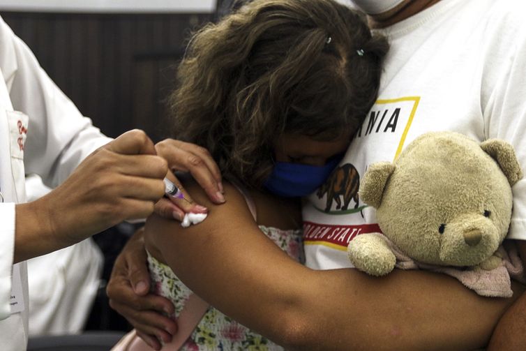 coqueluche-entenda-mais-sobre-a-doenca-que-voltou-a-ser-preocupacao-global