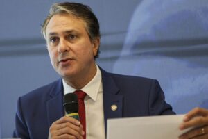 ministro-afirma-que-teto-de-gastos-nao-deve-se-aplicar-a-educacao