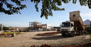 ordem-de-servico-para-inicio-das-obras-de-infraestrutura-do-parque-de-ti-e-formalizada