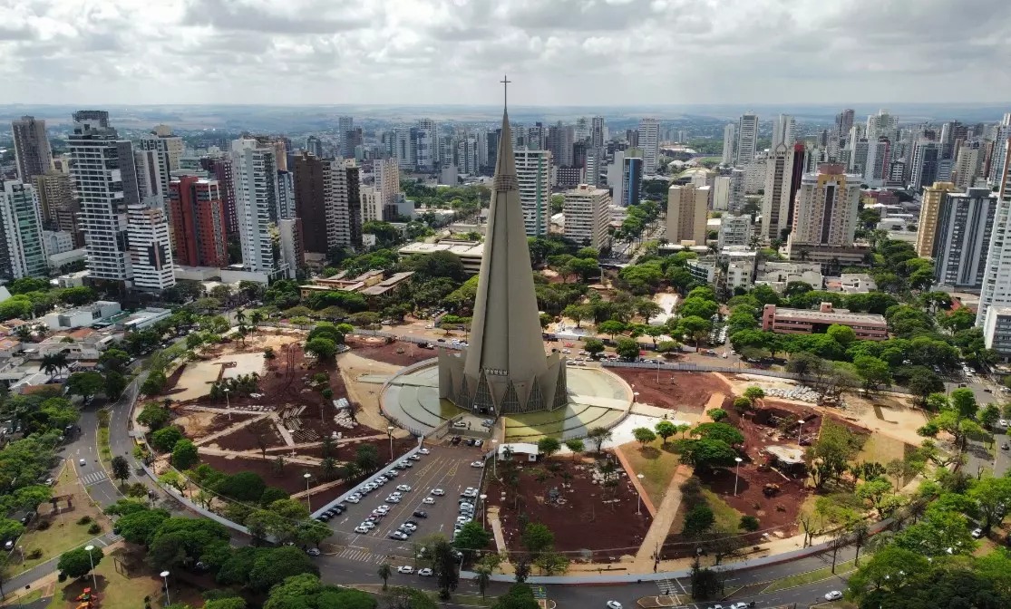 obras-do-eixo-monumental-de-maringa-atingem-32-apos-mais-de-9-meses-de-execucao