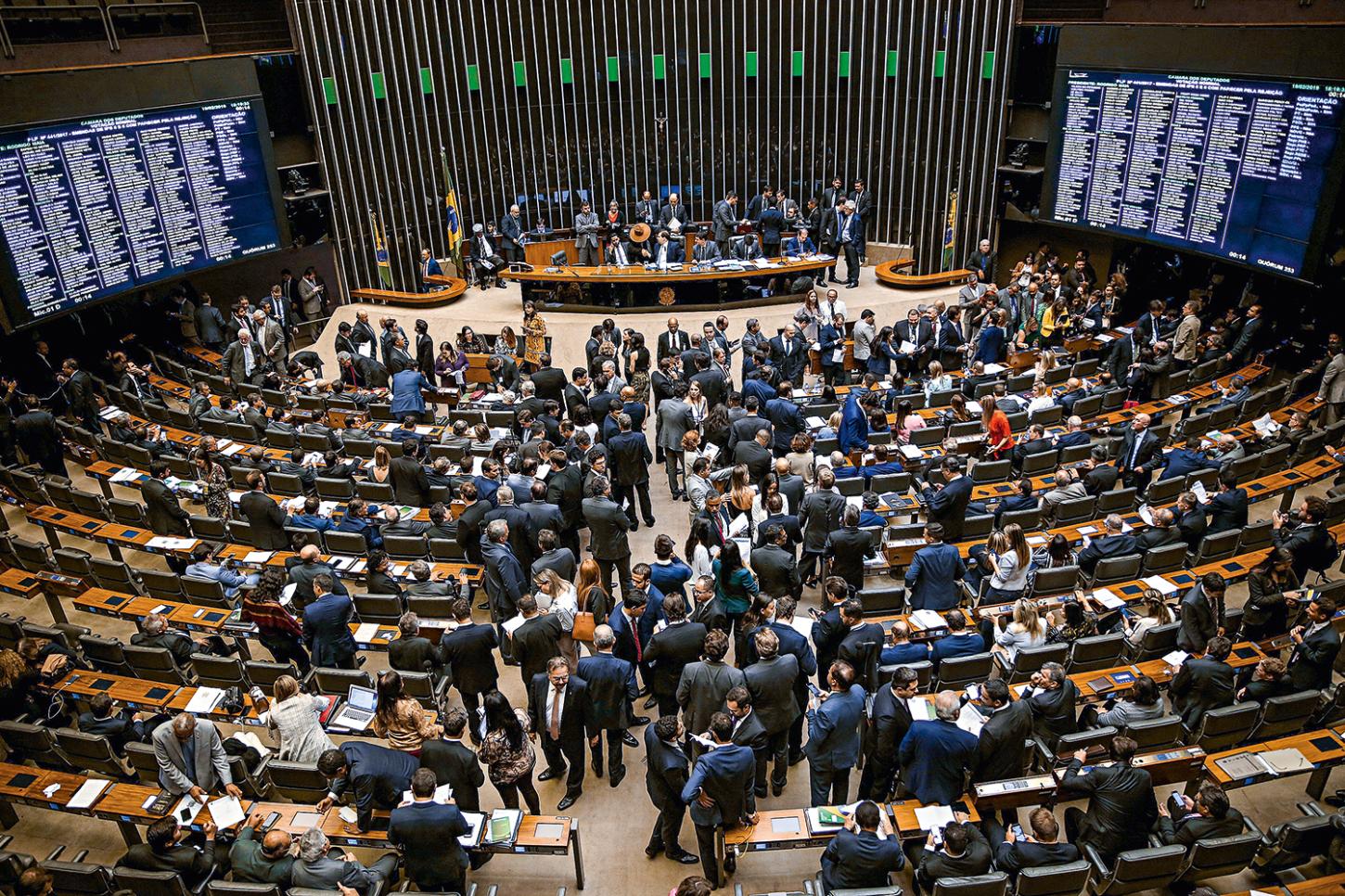 ccj-da-camara-aprova-versao-final-de-projeto-que-limita-julgamentos-do-stf