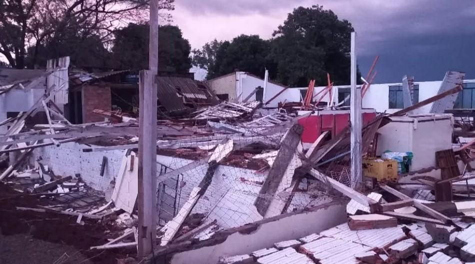 temporal-no-oeste-do-parana-causa-estragos-em-varias-cidades-da-regiao