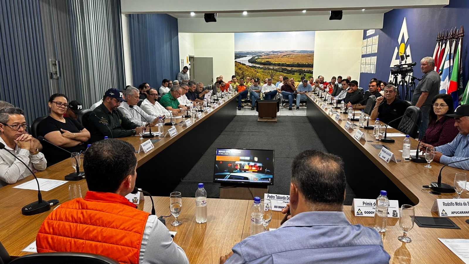 AMUVI reúne líderes municipais e Defesa Civil para avaliar efeitos do El Niño
