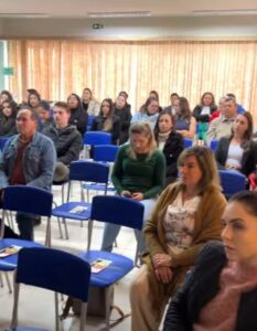 Ariranha do Ivaí prepara retorno escolar com formação e homenagens a educadores