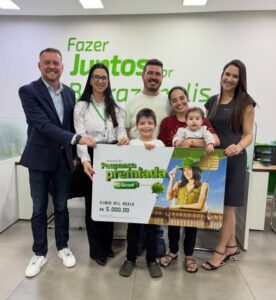 Cooperativa de crédito contempla associado de Borrazópolis com prêmio em dinheiro