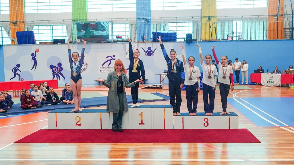 Ginástica artística de Apucarana fatura 10 pódios em competição estadual