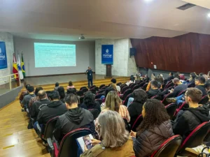 Maringá capacita gestores para aprimorar informações sobre serviços ao cidadão