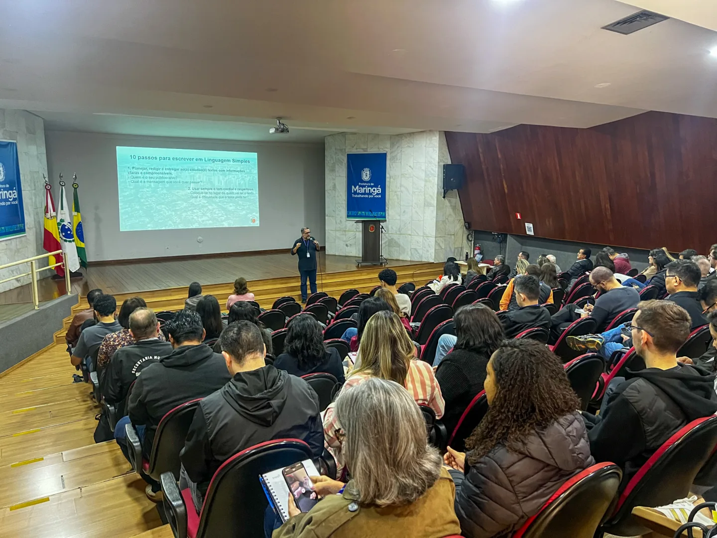 Maringá capacita gestores para aprimorar informações sobre serviços ao cidadão