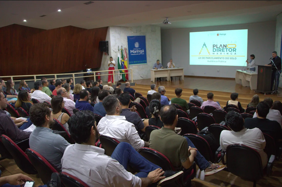Maringá discute modernização da lei de parcelamento do solo em audiência pública