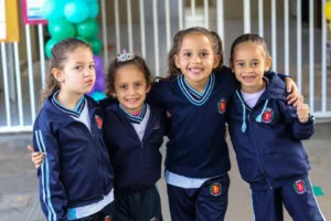 Maringá Recebe 38 Mil Alunos na Retomada do Segundo Semestre Letivo