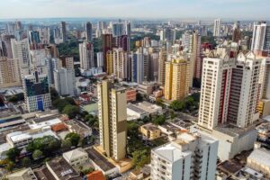 Sábado em Maringá: previsão de chuva matinal e máxima de 24°C