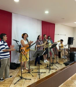 Sulamericanos leva ritmos latinos ao Teatro Barracão em show gratuito