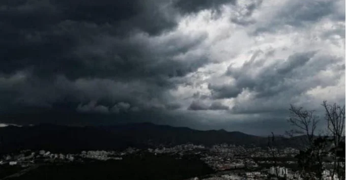 Temporal atinge Paraná com ventos de até 60 km/h e chuva intensa nesta quarta