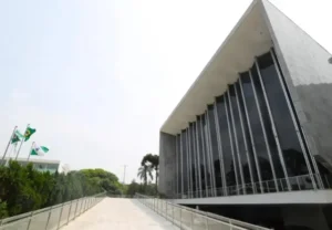 Tribunal de Contas suspende pregão da Alep após identificar indícios de fraude licitatória