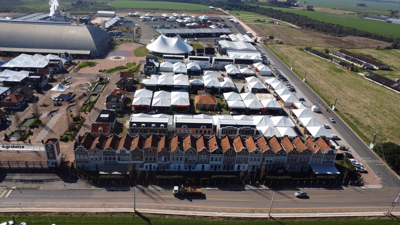 Agroleite 2026 traz inovação e tecnologia para pecuaristas do setor leiteiro