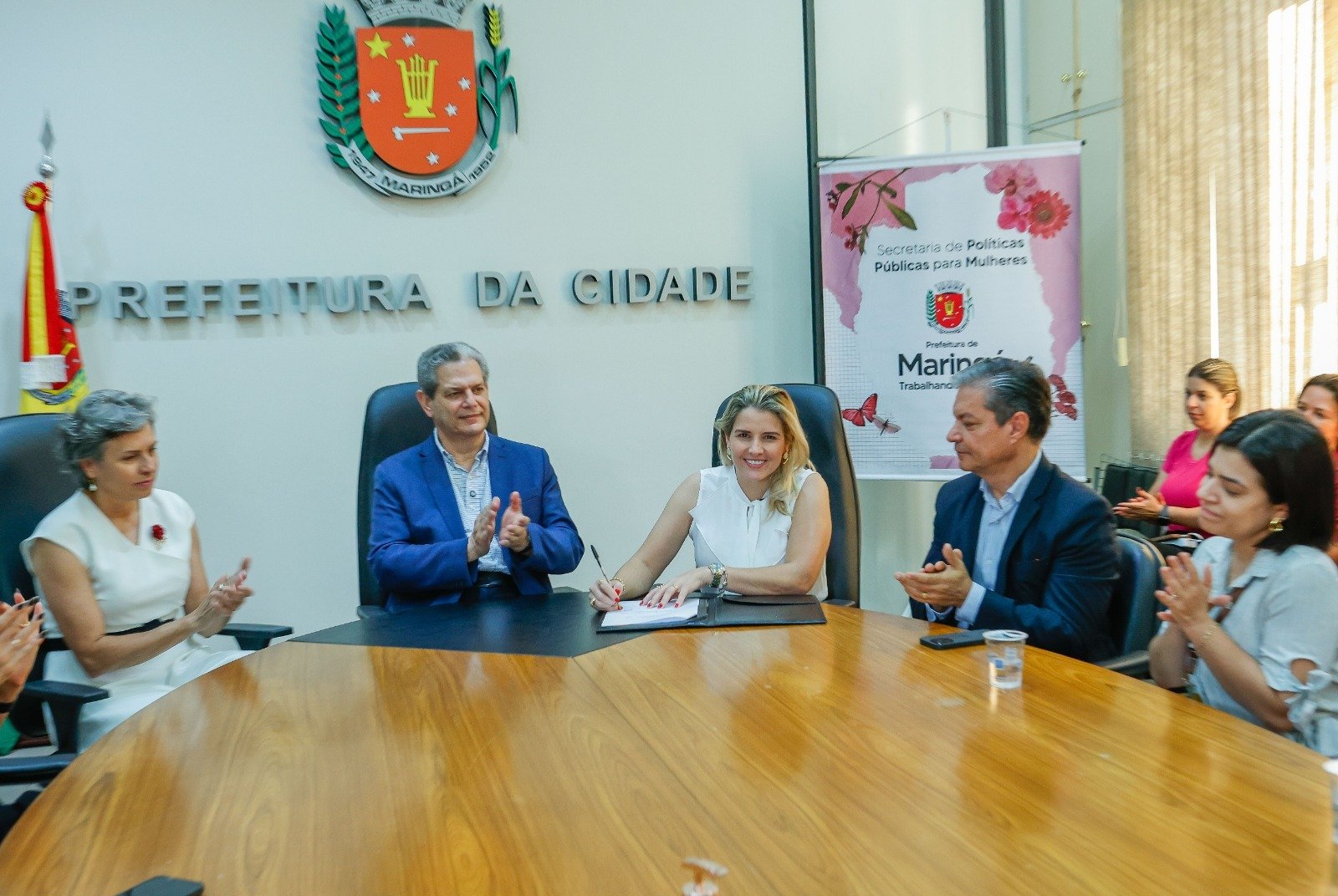Autonomia econômica da mulher é chave contra violência, diz presidente da Câmara