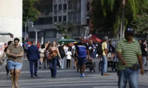 Brasil cresce demograficamente em ritmo mais lento: 0,37% em 2026