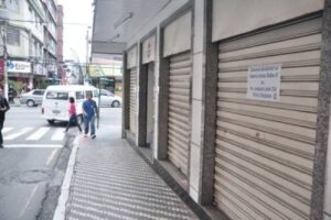 Crise Financeira Atinge Gigantes de Diferentes Setores da Economia