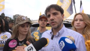 Deputado propõe tecnologia de IA para acelerar atendimentos e reduzir filas no SUS
