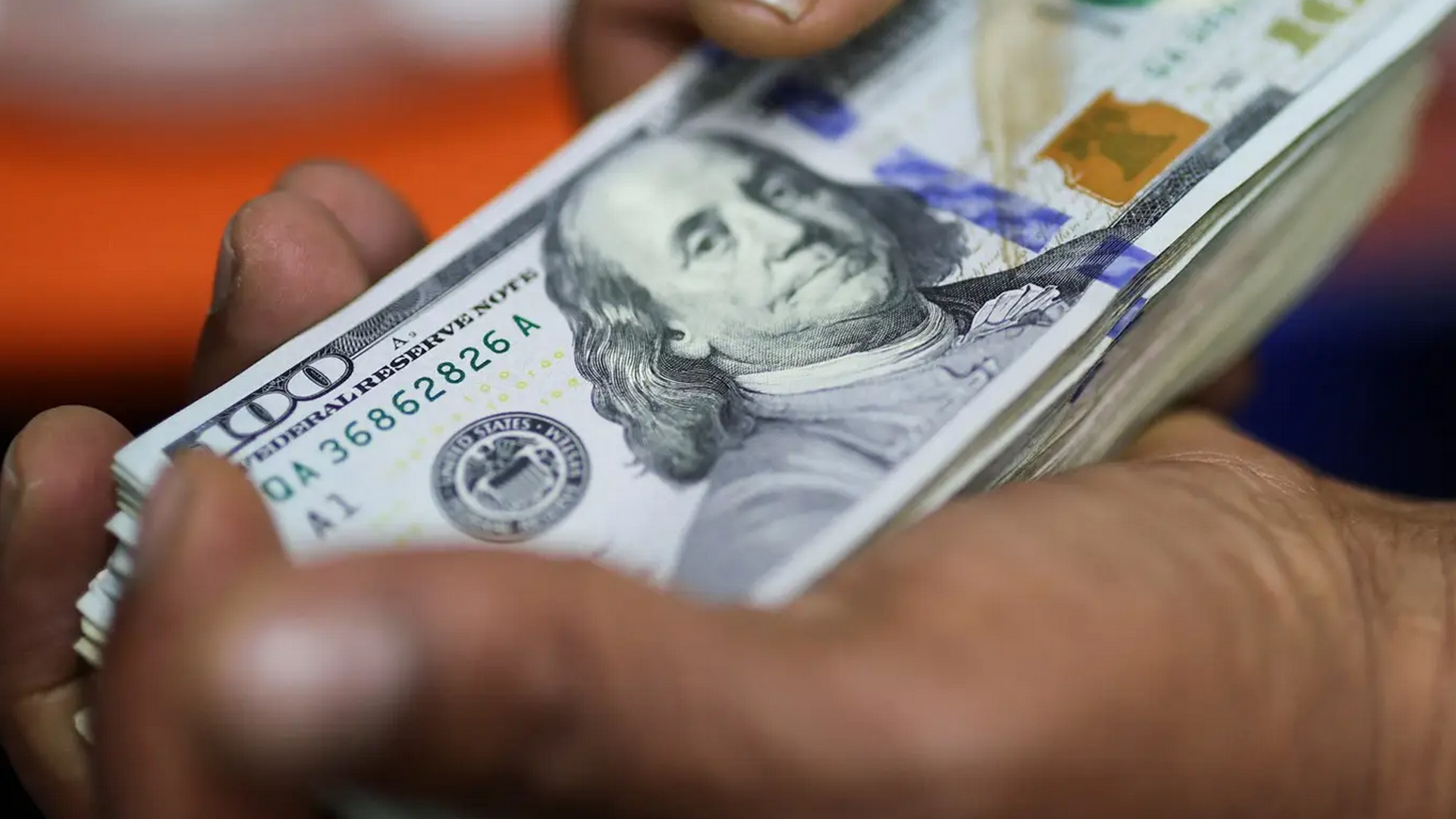 Dólar em alta volatilidade desafia empresas; cotação flutua entre R$ 5,08 e R$ 5,24