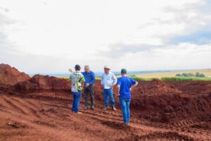Faxinal começa terraplanagem para novo CMEI em Faxinalzinho