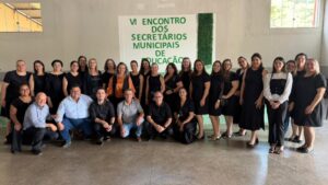 Marilândia do Sul reúne secretários de Educação em encontro regional