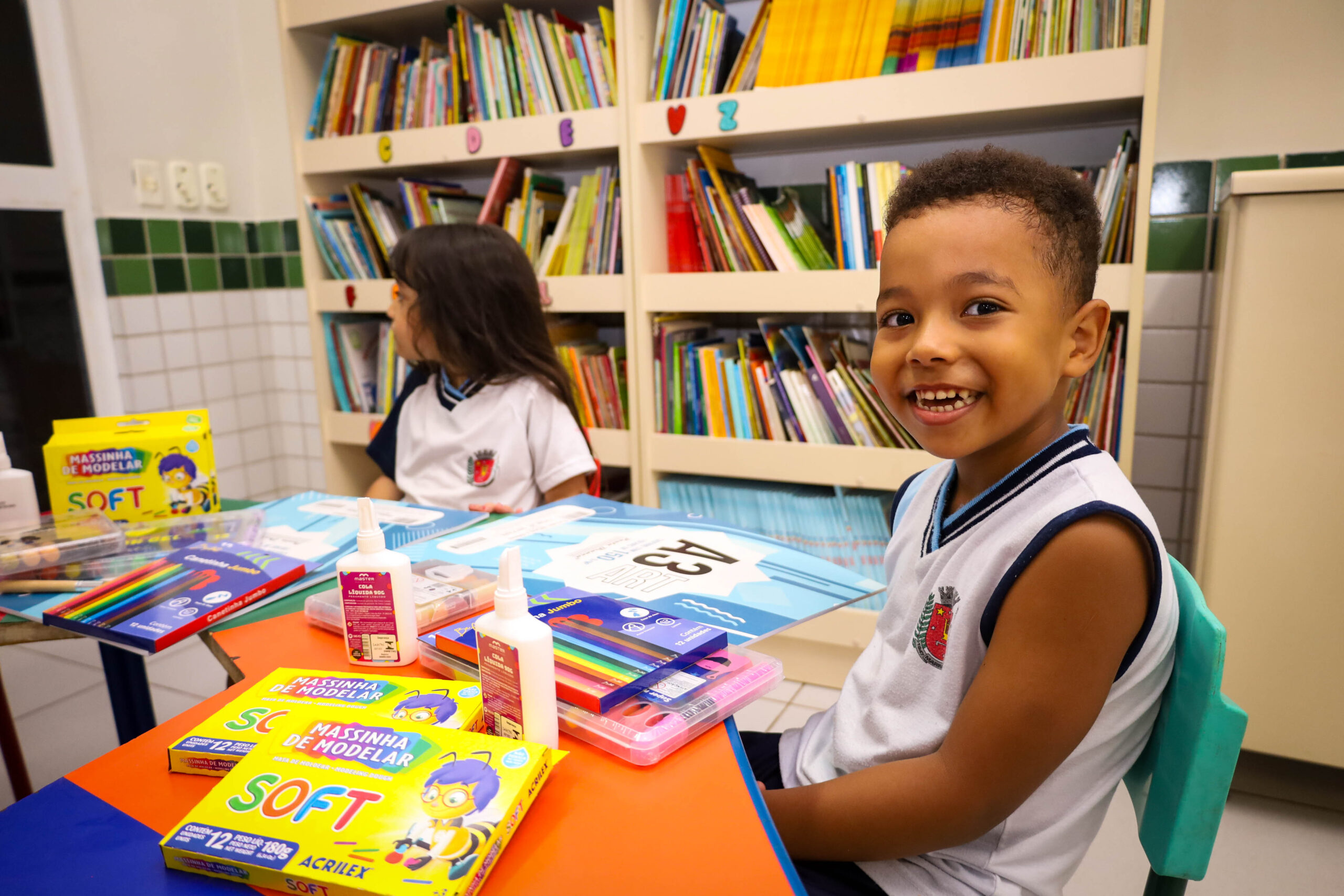 Maringá aprova política para fortalecer alfabetização nas escolas municipais
