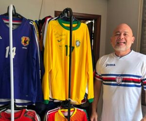 Maringaense coleciona quase 4 mil camisetas de futebol: conheça a história