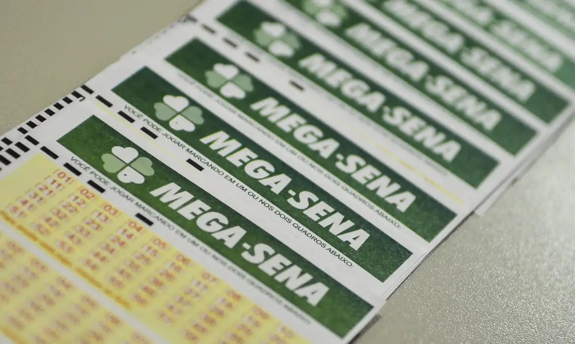 Mega-Sena acumula e prêmio chega a R$ 100 milhões para sorteio deste domingo