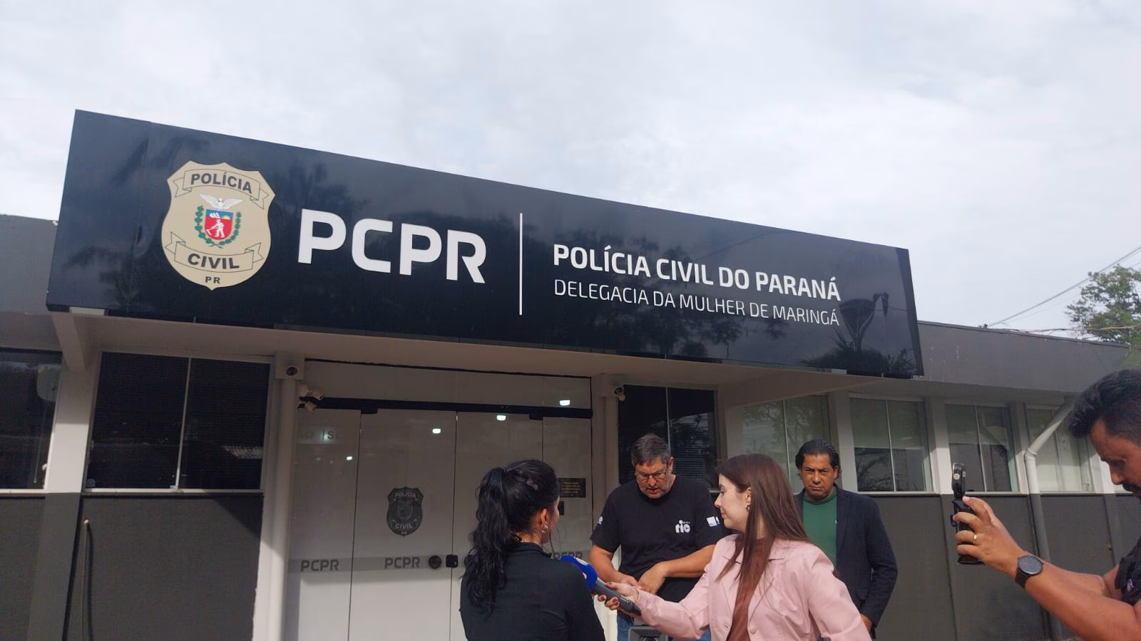 Mulheres denunciam universitário por assédio sexual em plataformas digitais em Maringá