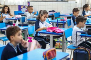 Rematrículas 2027 começam segunda em Maringá; confira como se registrar