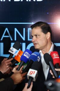 Sandro Alex promete continuidade em programa de rodovias de concreto no Paraná