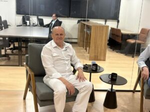 Dr. Batista disputa volta à Alep com plataforma em saúde e clima