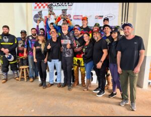 Enduro reúne centena de pilotos em Marilândia do Sul com sucesso de público