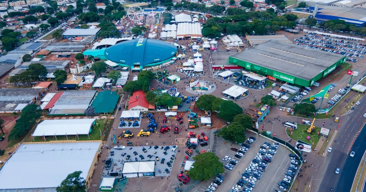 Festival Pé Vermelho estreia em Maringá com rodeio, música e negócios