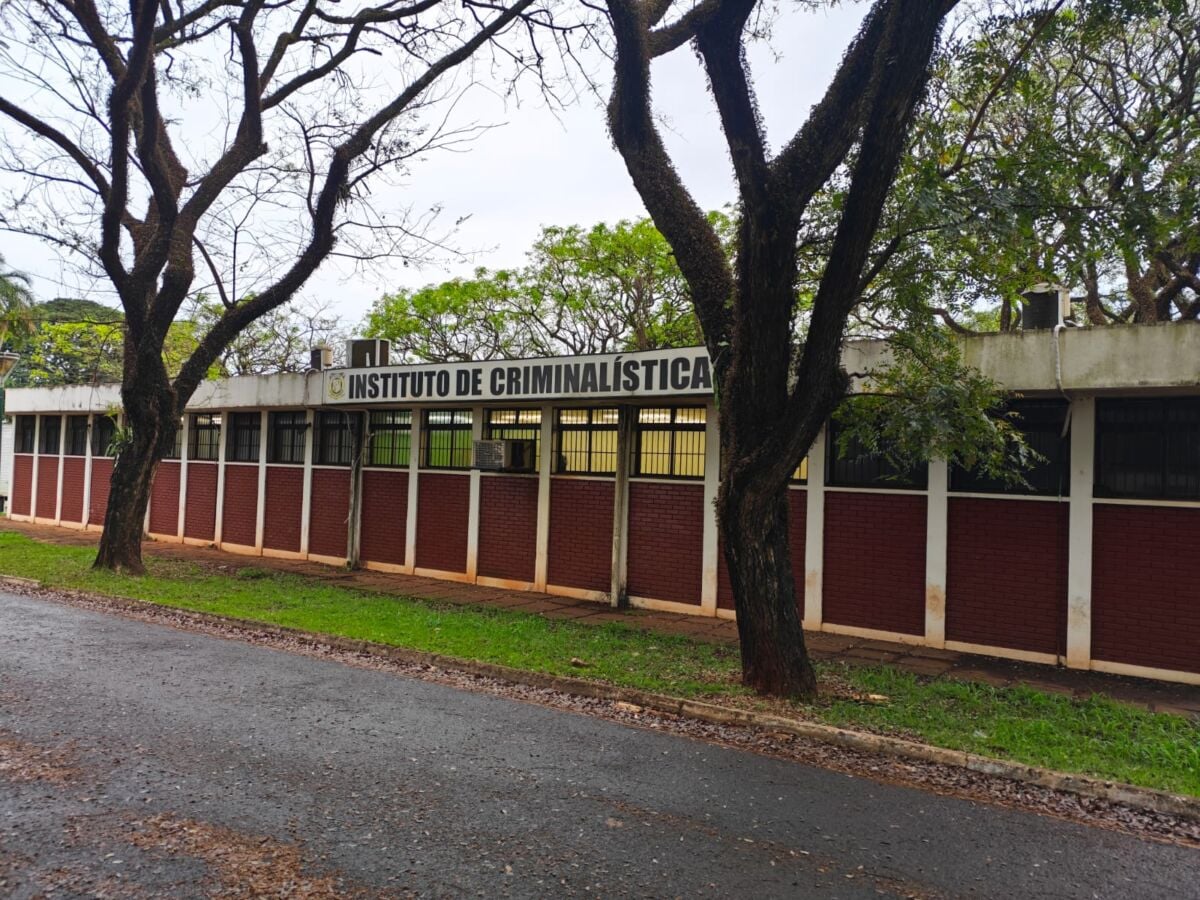 Homem é encontrado morto e amarrado dentro de casa em Maringá; PC investiga