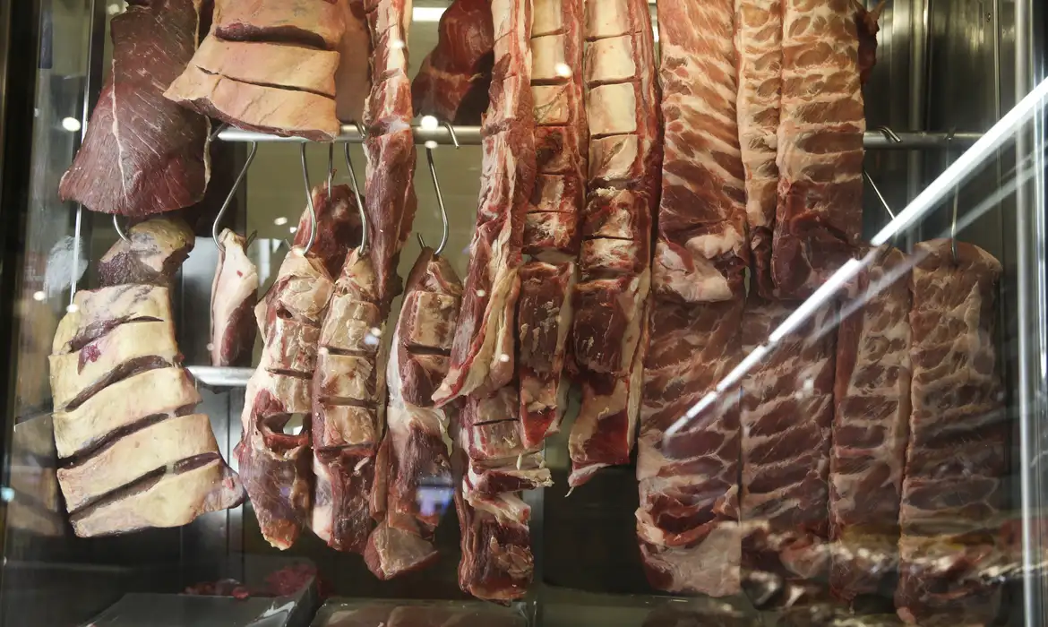 Limite de cota chinesa provoca queda de 27,1% em exportações de carne bovina