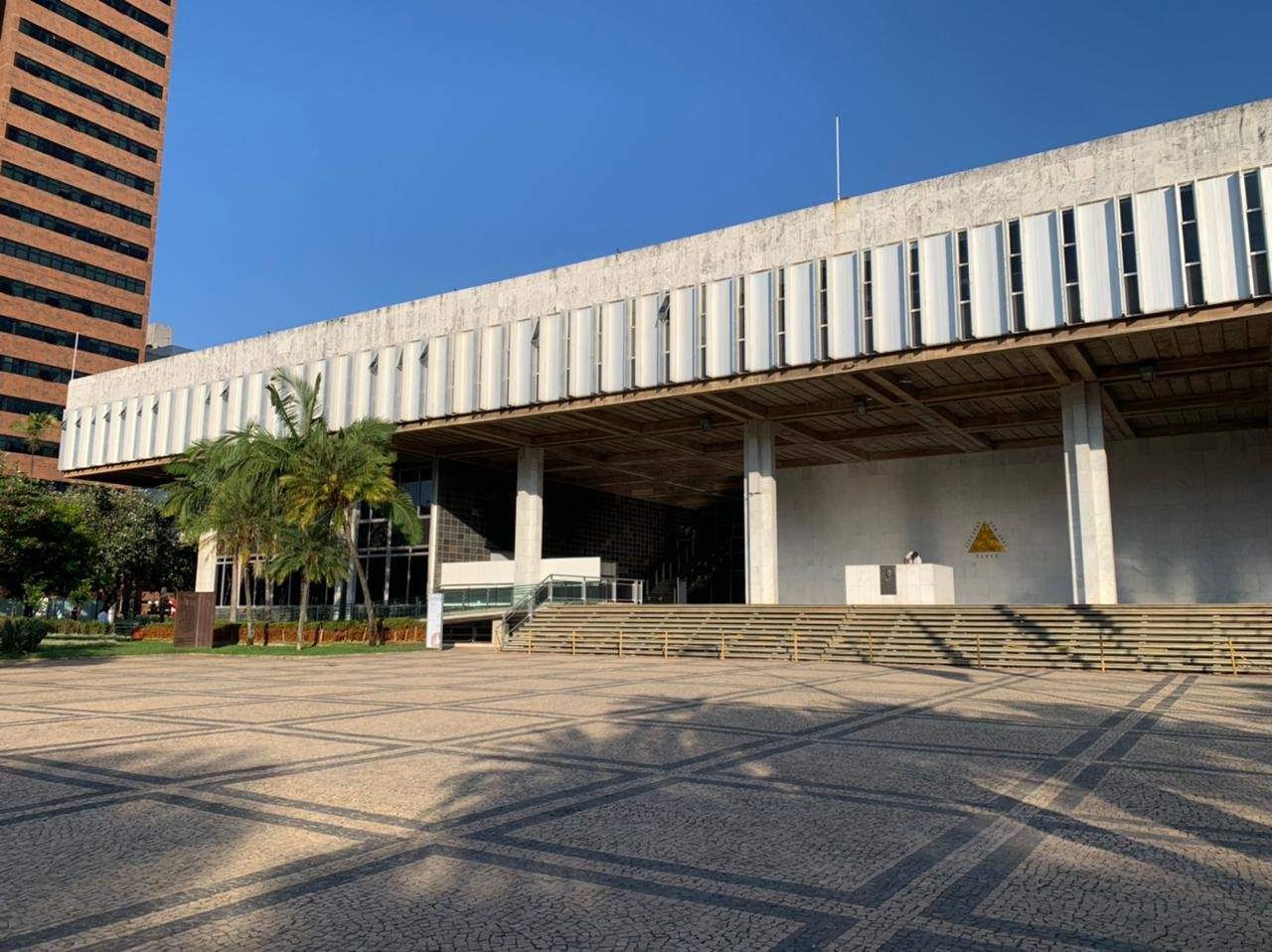 Maioria esmagadora de deputados mineiros quer continuar na Assembleia Legislativa