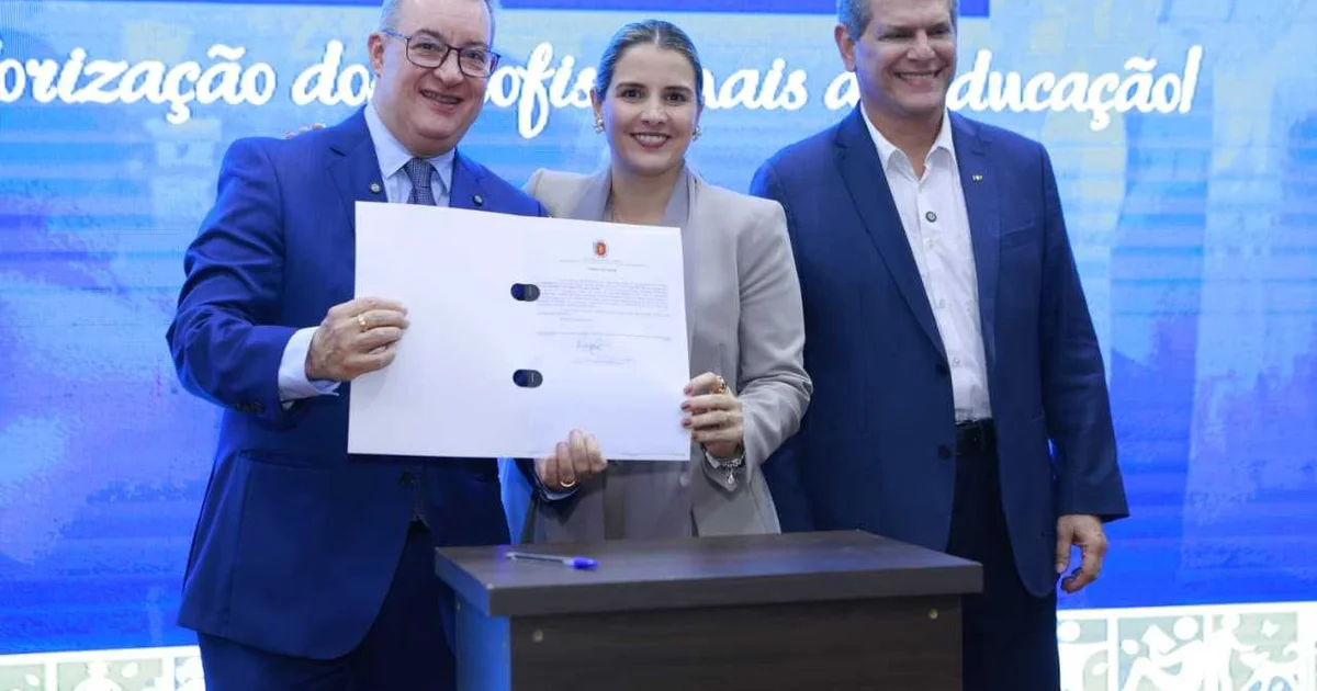 Majô assume Prefeitura de Maringá; Sidnei Telles preside Câmara Municipal