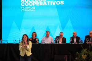 Maria Victoria apresenta projeto para criar frente parlamentar das cooperativas no Paraná