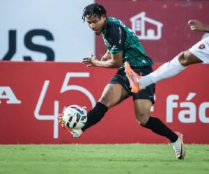 Maringá FC bate Botafogo-PB e segue forte na competição