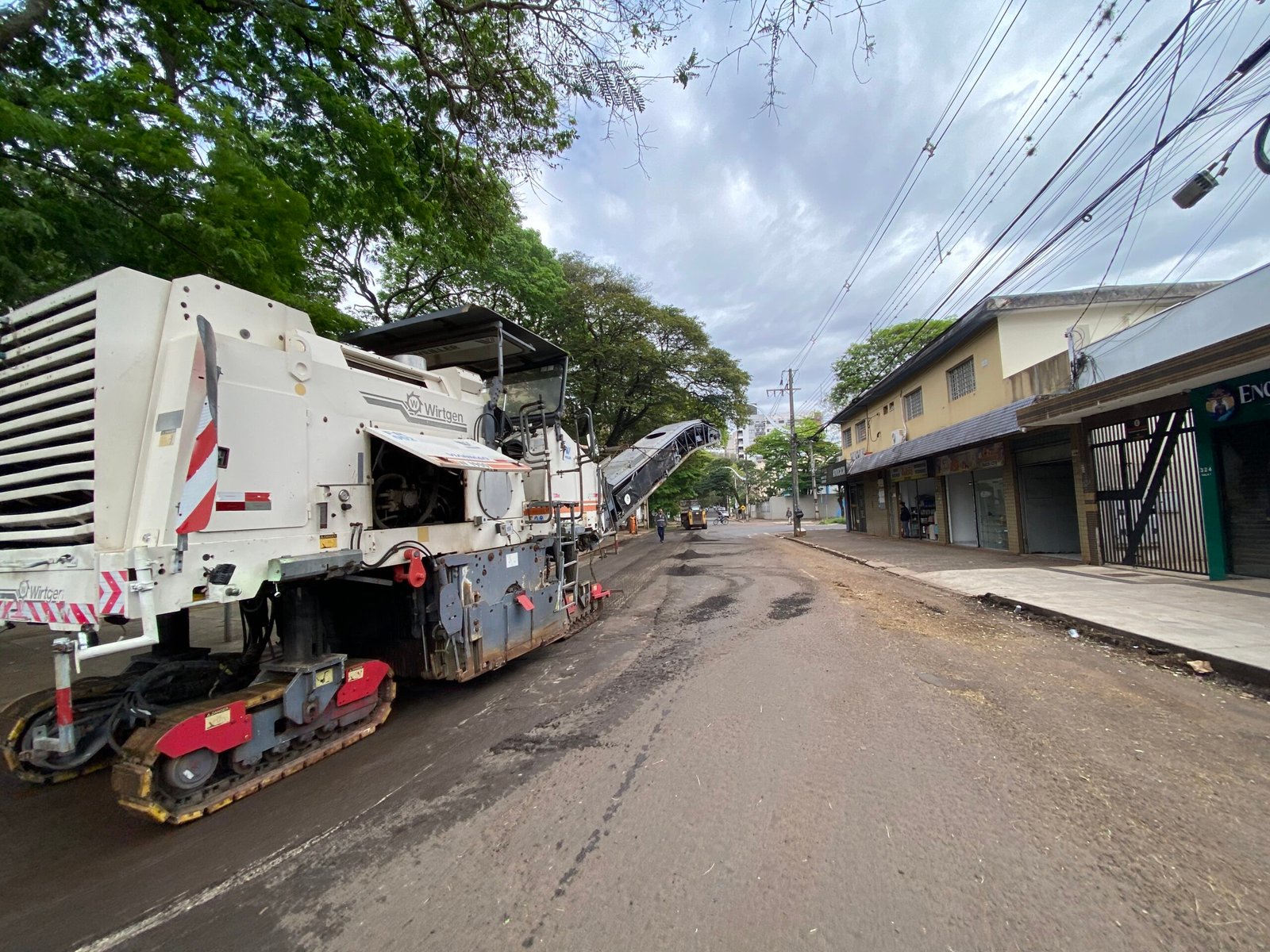 Maringá inicia recapeamento na Praça Monsenhor Bernardo Cnudde