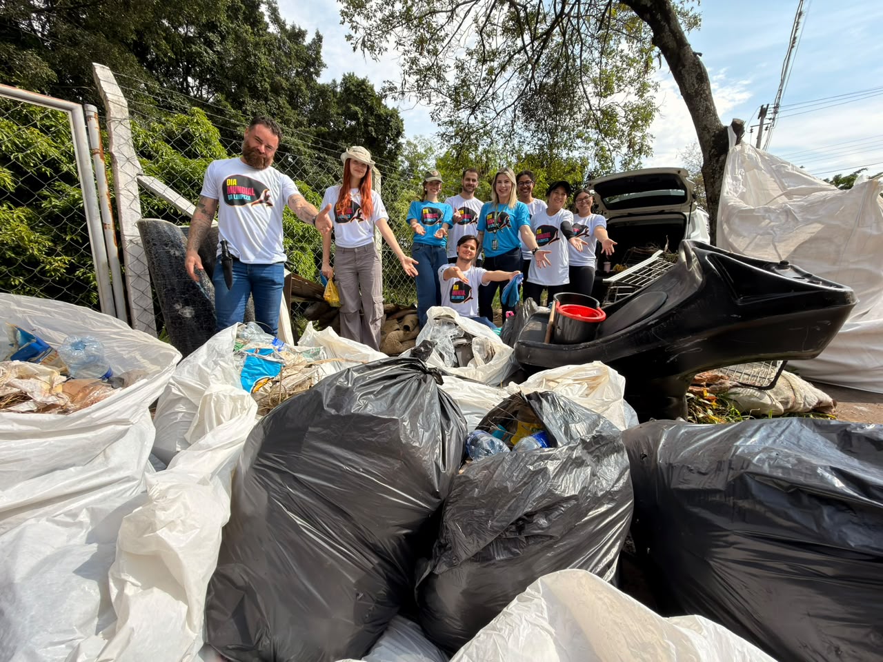 Maringá recolhe 34,6 toneladas de lixo com participação de 750 voluntários