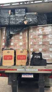 PCPR apreende carga de cigarros contrabandeados em operação em Campo Mourão