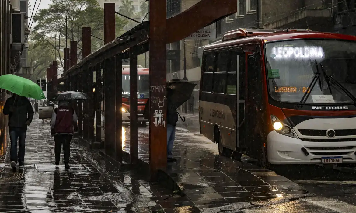 Previsão aponta chuva e tempestades durante feriadão de Independência no Brasil