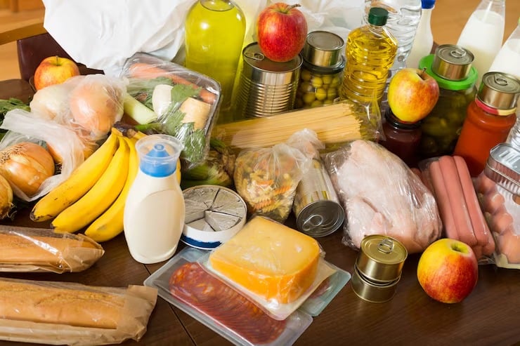 Queda de preços em alimentos muda comportamento de compras em Maringá