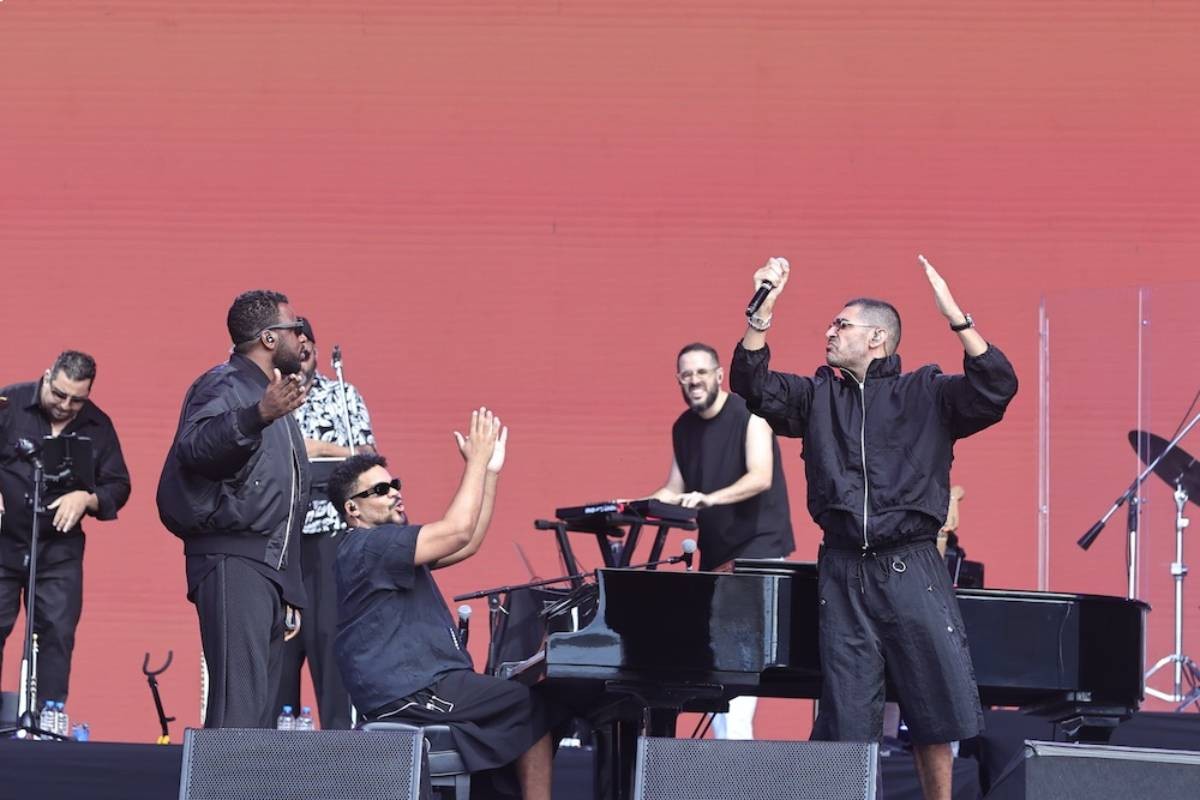 Trio musical encanta plateia no Rock in Rio com encontro de gêneros