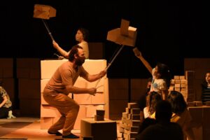 Apresentação teatral infantil gratuita ocorre no Sesc Maringá nesta sexta-feira