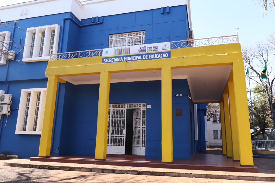 Arapongas abre período para matrículas e confirmações na rede municipal de educação para 2027